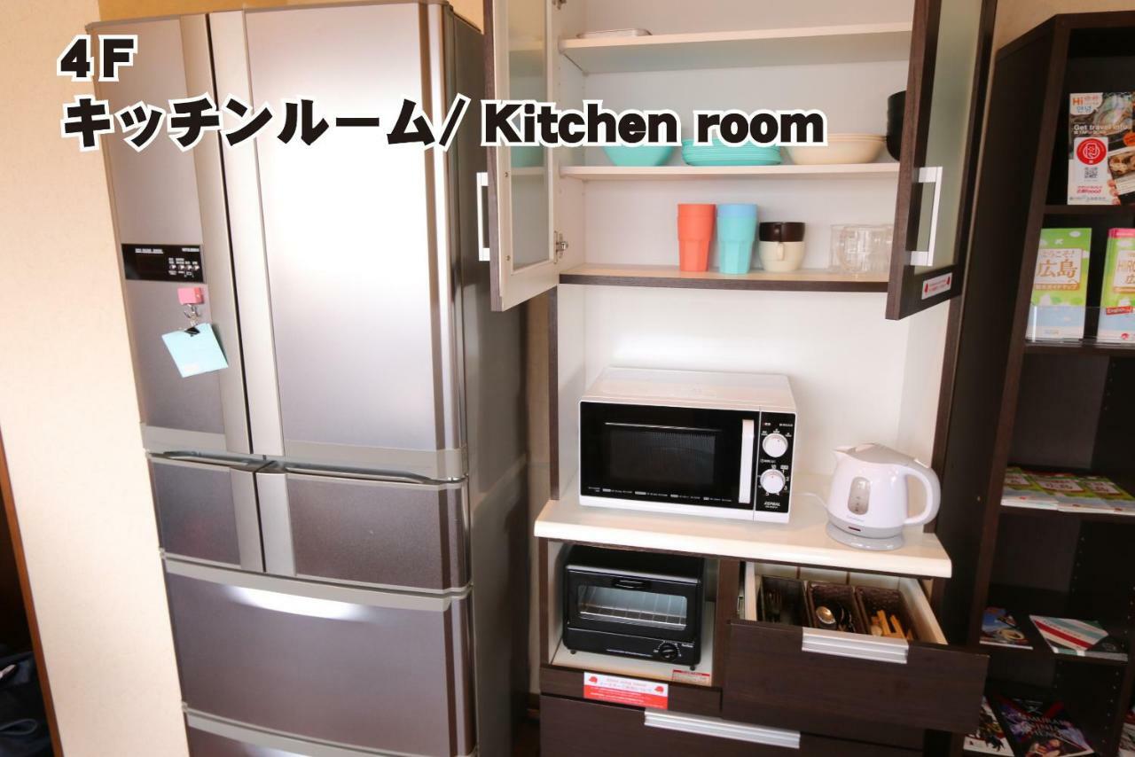 Red Helmet House & Sports Bar Hiroshima Hostel Екстериор снимка